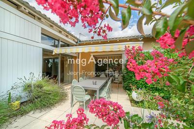 Maison - 400 m² - 10 pièces