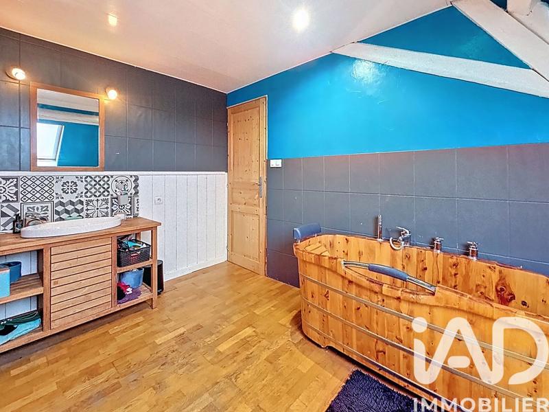 Maison - 196 m² - 6 pièces