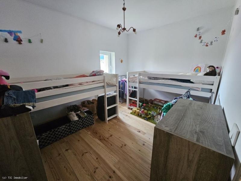 Propriété - 224 m² - 8 pièces