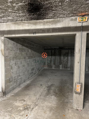 Parking / Garage - 14 m²