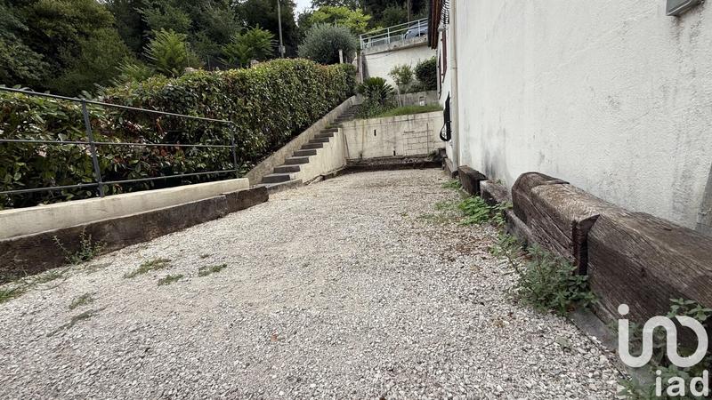 Maison - 187 m² - 7 pièces