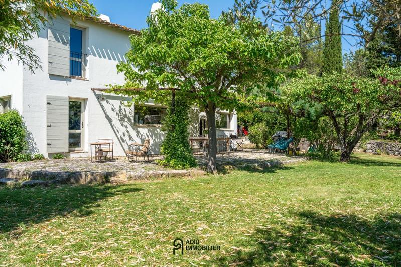 Maison - 230 m² - 4 pièces