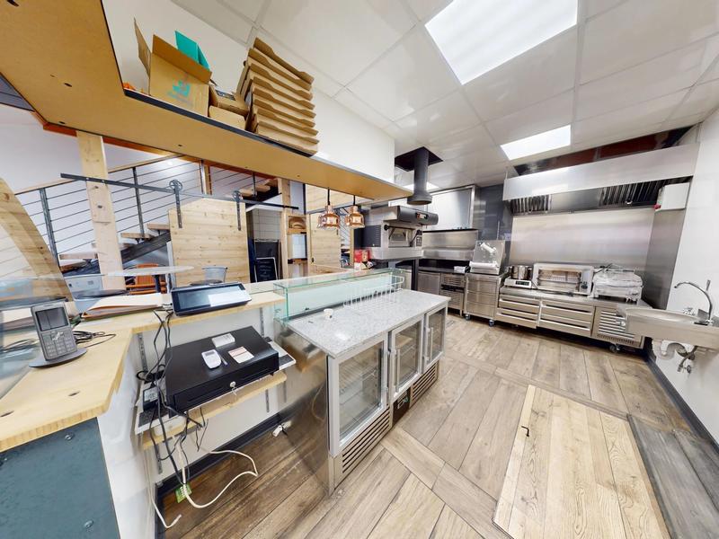 Fonds de commerce - Magasins - 111 m²