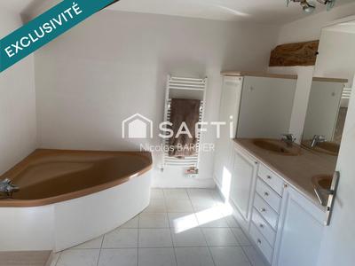 Maison - 155 m² - 5 pièces