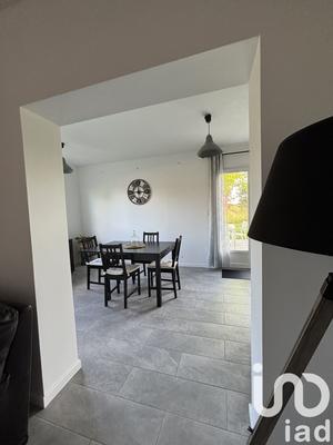 Maison - 122 m² - 6 pièces