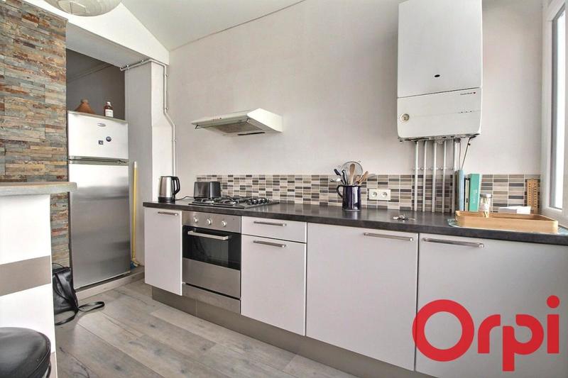 Appartement - 95 m² - 3 pièces