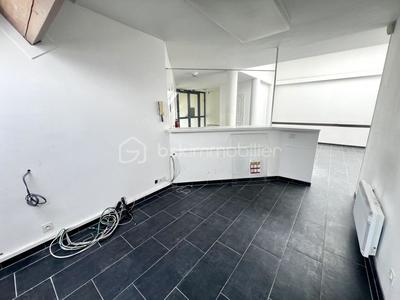 Maison - 203 m² - 6 pièces