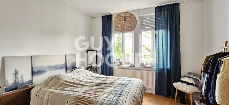 Maison - 206 m² - 8 pièces