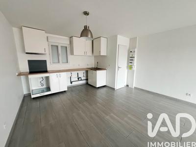 Maison - 82 m² - 5 pièces