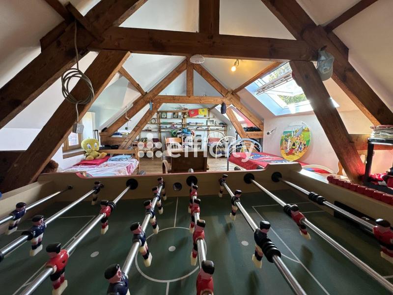 Maison - 148 m² - 8 pièces