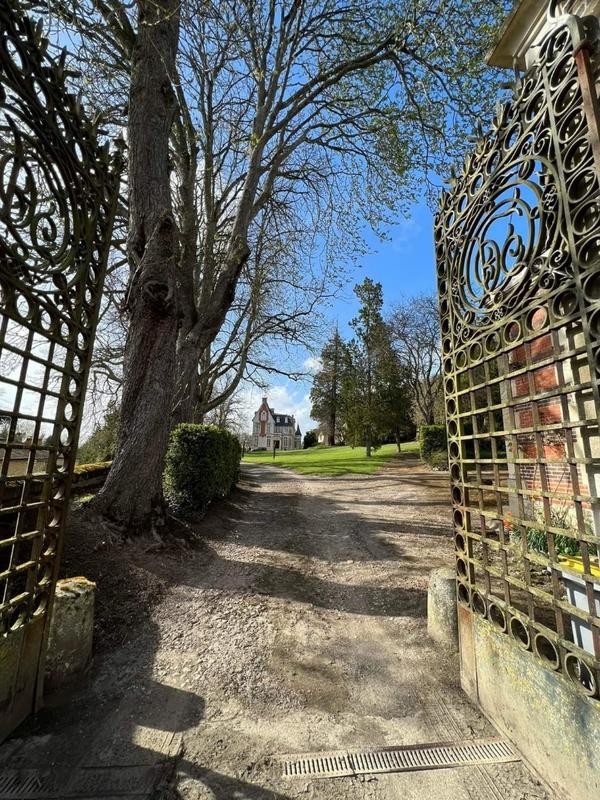 Manoir - 800 m² - 15 pièces