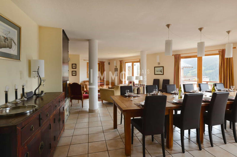 Châlet - 550 m² - 17 pièces