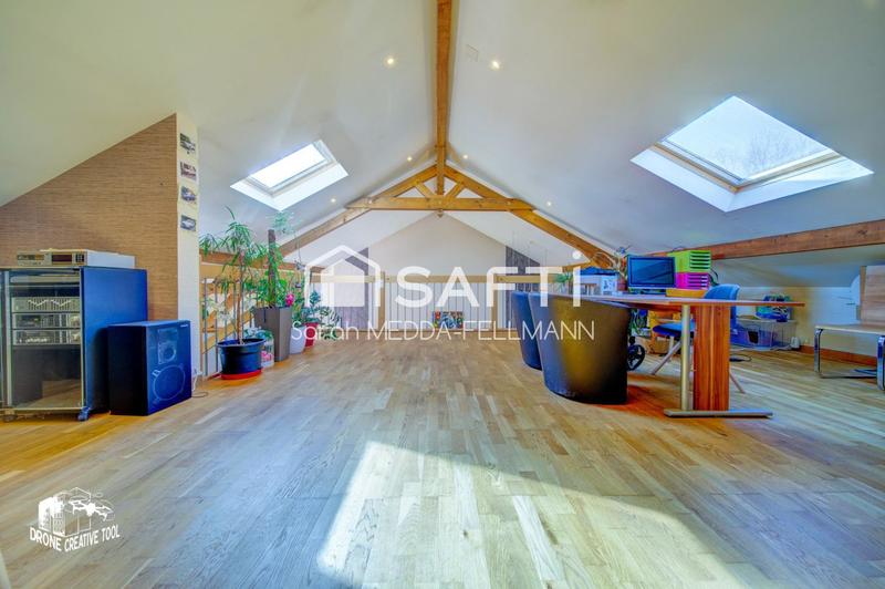 Maison - 165 m² - 5 pièces