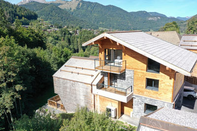 Maison - 180 m² - 5 pièces
