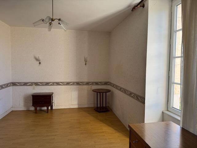 Maison - 147 m² - 6 pièces