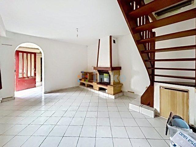 Maison - 97 m² - 4 pièces