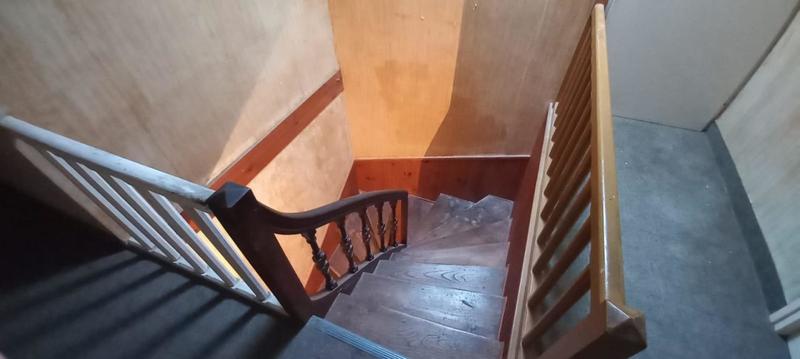 Maison - 168 m² - 9 pièces