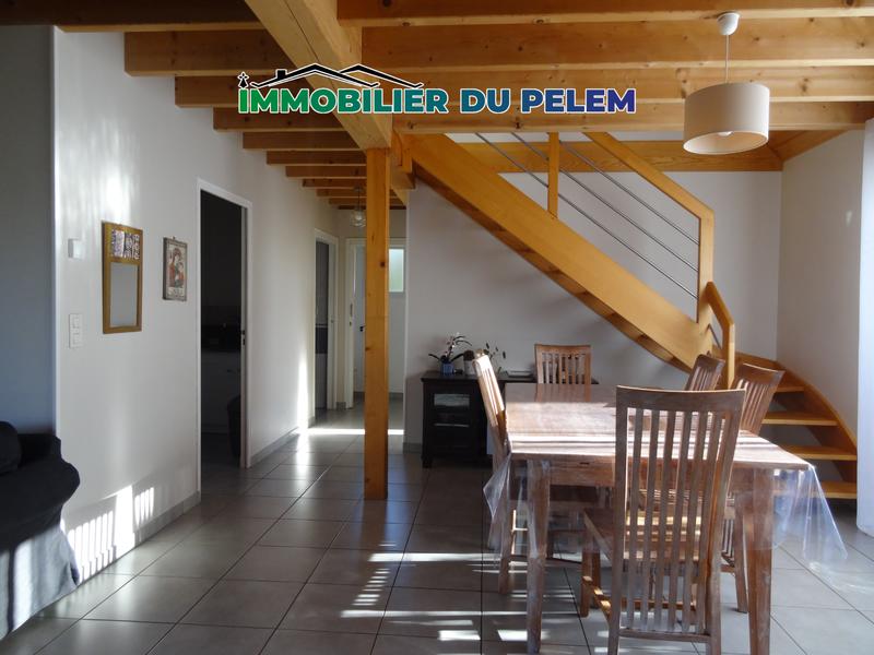 Maison - 174 m² - 8 pièces