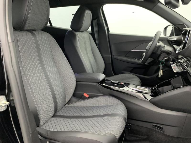 Peugeot 2008 Hybrid 145 e-Dcs6 Allure