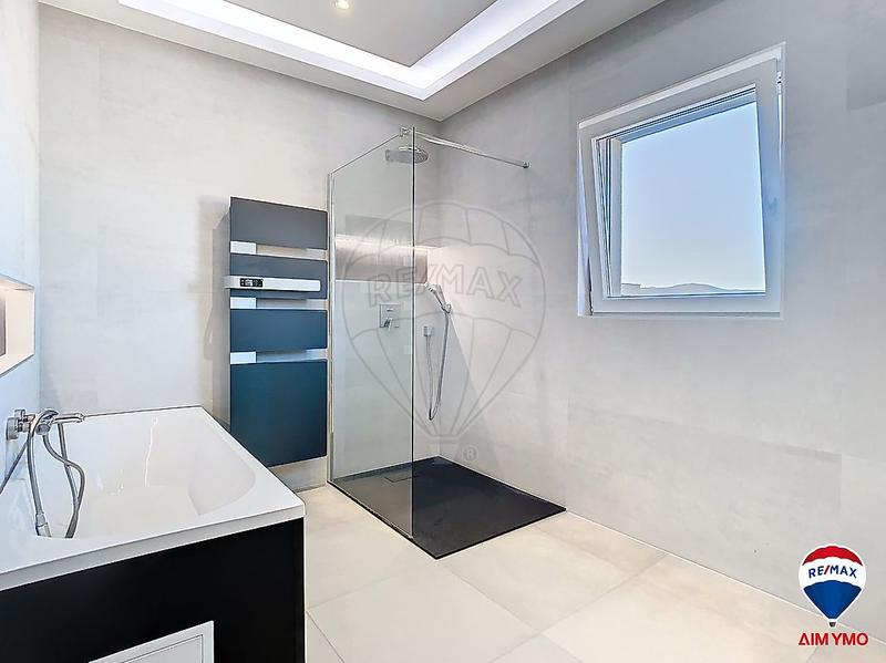 Maison - 147 m² - 6 pièces