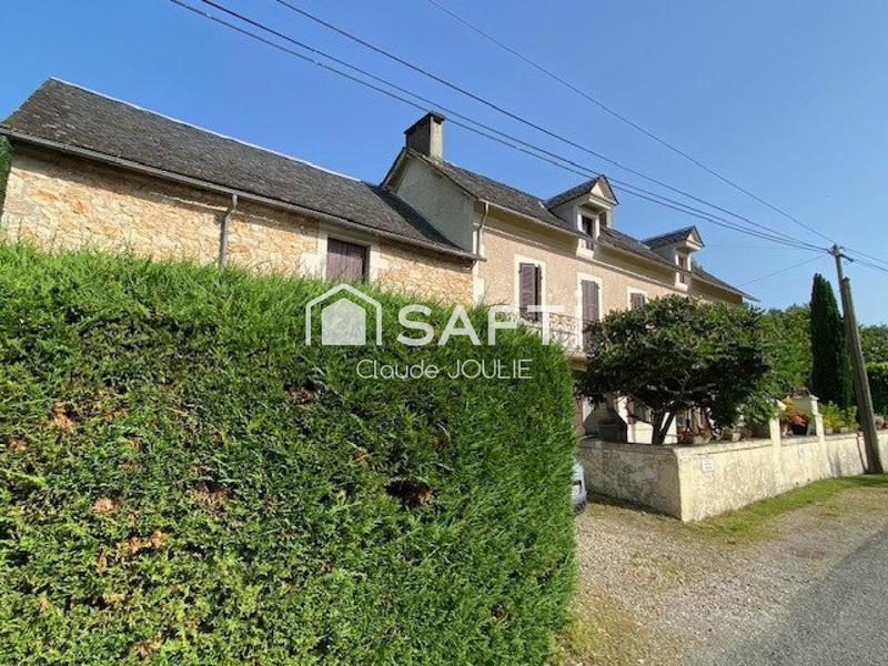 Maison - 220 m² - 10 pièces