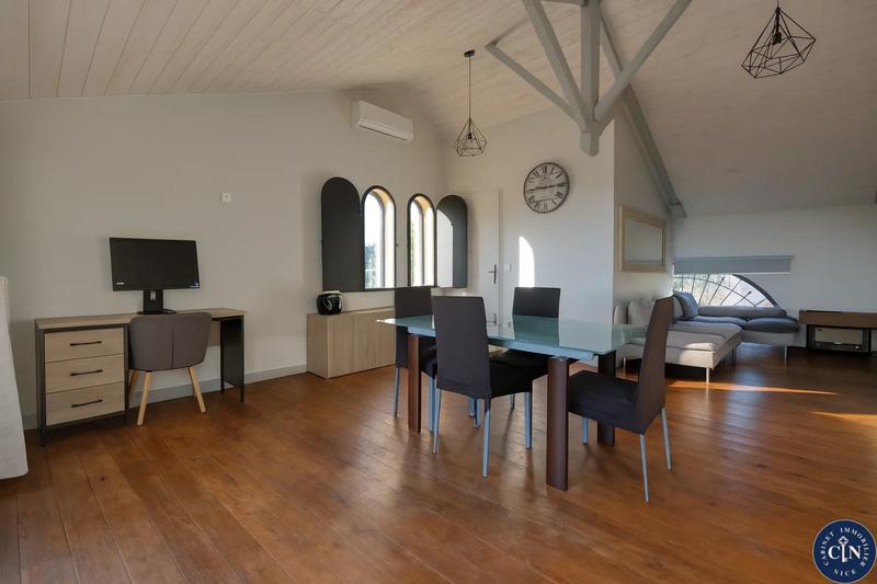 Maison - 143 m² - 5 pièces