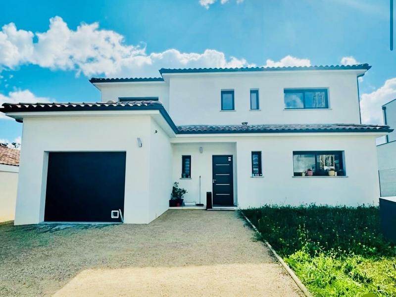 Maison - 100 m² - 4 pièces