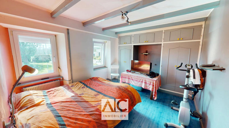 Maison - 195 m² - 8 pièces