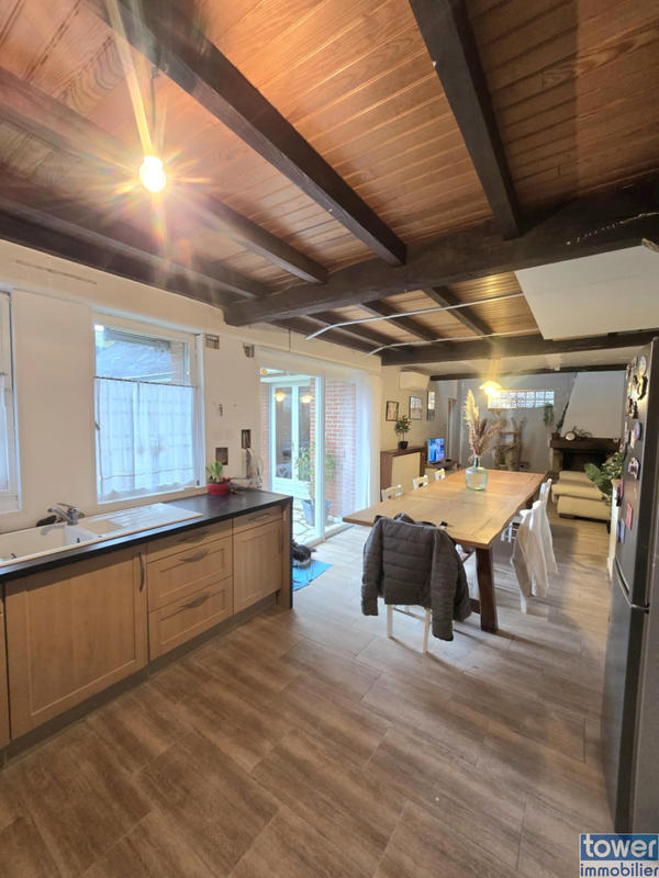 Maison - 100 m² - 6 pièces