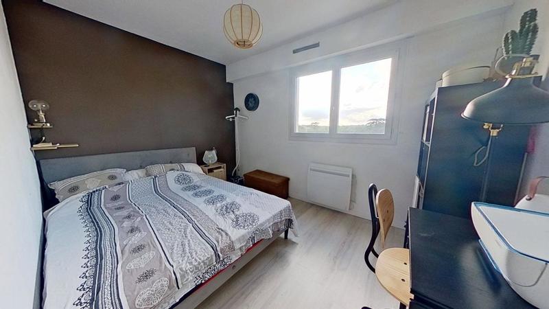 Penthouse - 83 m² - 4 pièces