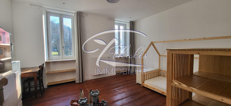 Maison ancienne - 226 m² - 10 pièces