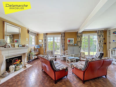 Maison - 180 m² - 6 pièces