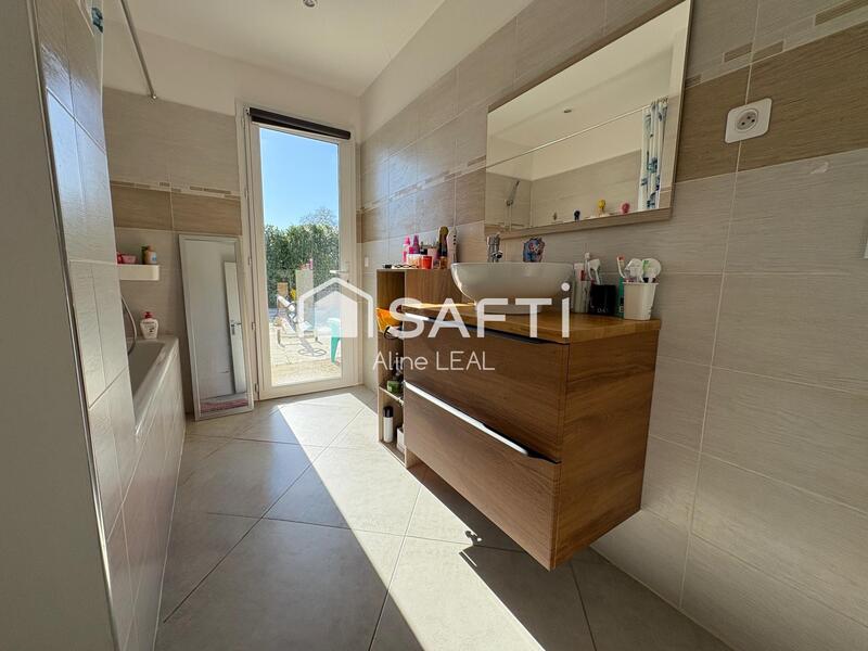 Maison - 175 m² - 6 pièces