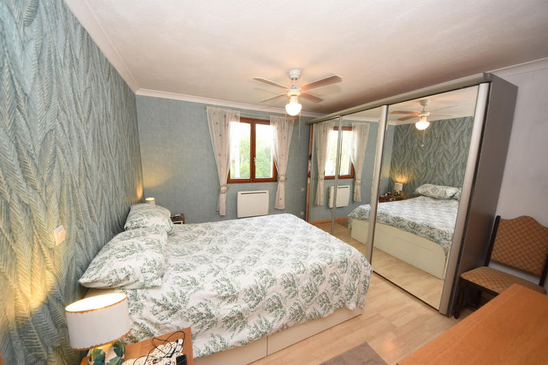 Maison - 92 m² - 4 pièces