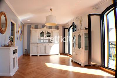 Pavillon - 120 m² - 5 pièces