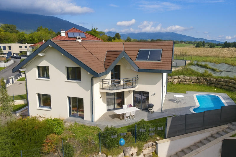 Maison - 280 m² - 6 pièces