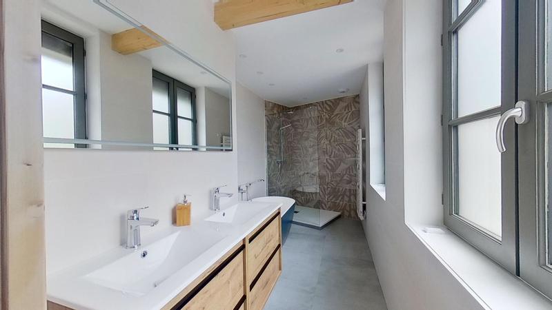 Maison - 160 m² - 7 pièces