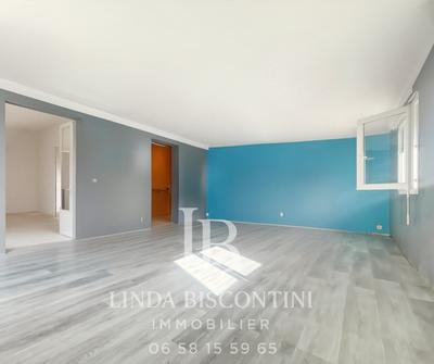 Maison - 128 m² - 7 pièces