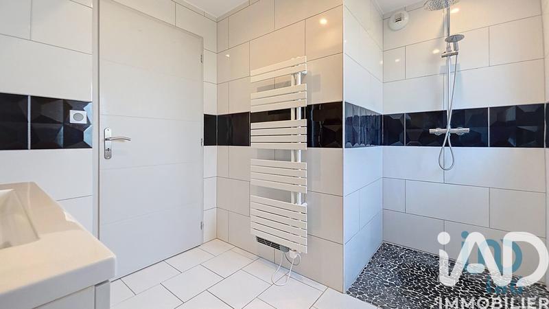 Maison - 184 m² - 8 pièces