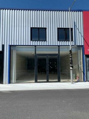 Local commercial - 240 m²