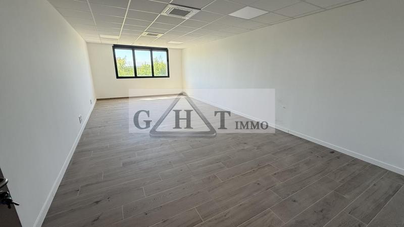 Bureau - 161 m²