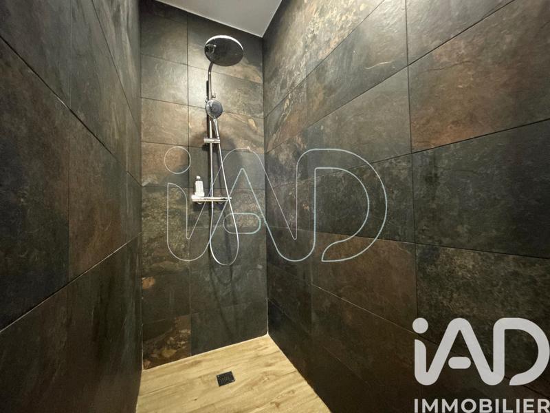 Maison - 181 m² - 6 pièces