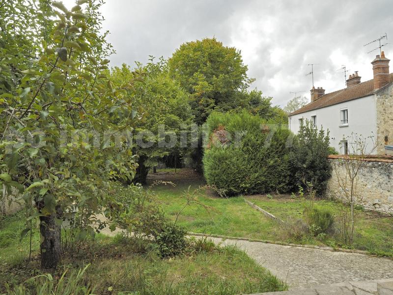 Pavillon - 132 m² - 6 pièces