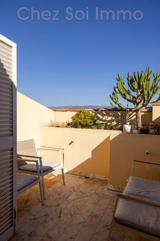 Appartement - 143 m² - 5 pièces