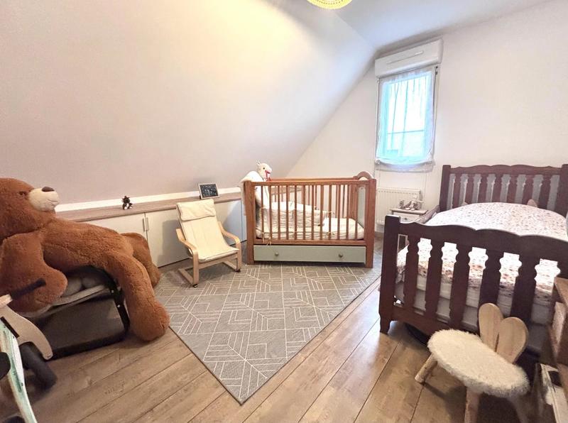 Maison traditionnelle - 140 m² - 6 pièces