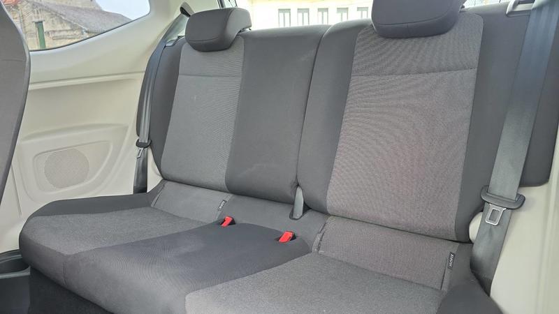 Volkswagen Up! 1.0 60 Move Up - 4 places