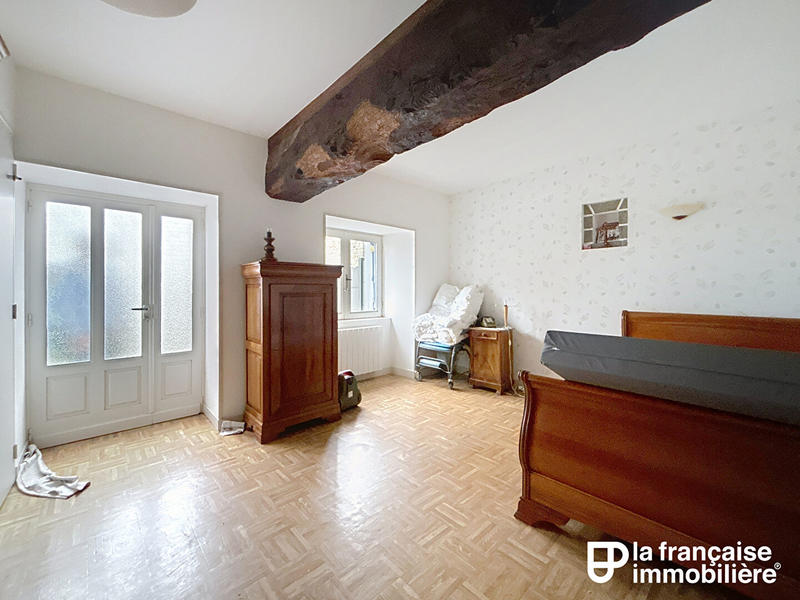 Maison - 93 m² - 5 pièces