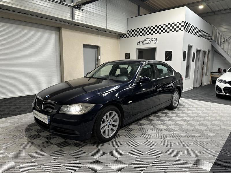 Bmw Série 3 (E90) 325xi 3.0 i 24v 4wd 218 cv Boîte auto Confort
