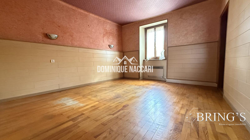 Maison - 143 m² - 6 pièces