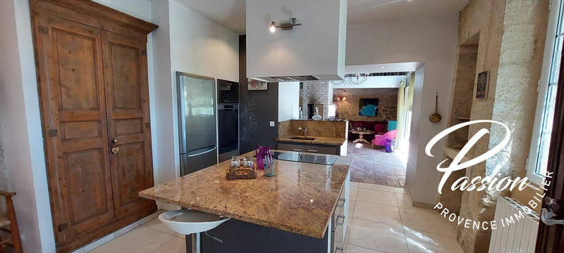 Mas - 190 m² - 6 pièces